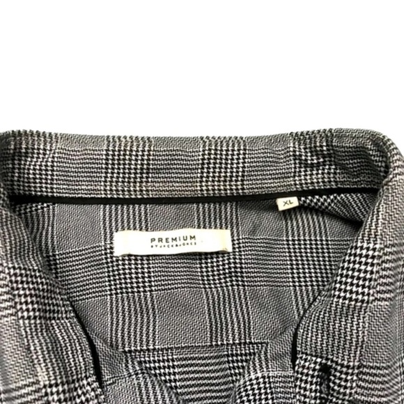 𝅺MEN’S Jack & Jones black and white plaid button down shirt size XL - Picture 3 of 4
